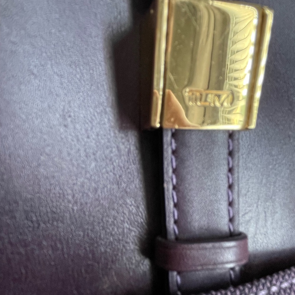 Tumi Larkin Nora Tote - Picture 8 of 11
